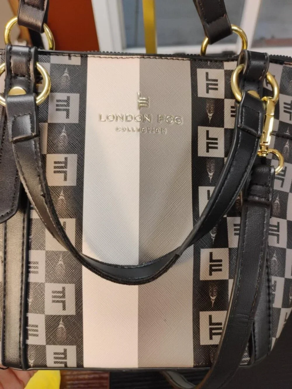 London Fog chic london